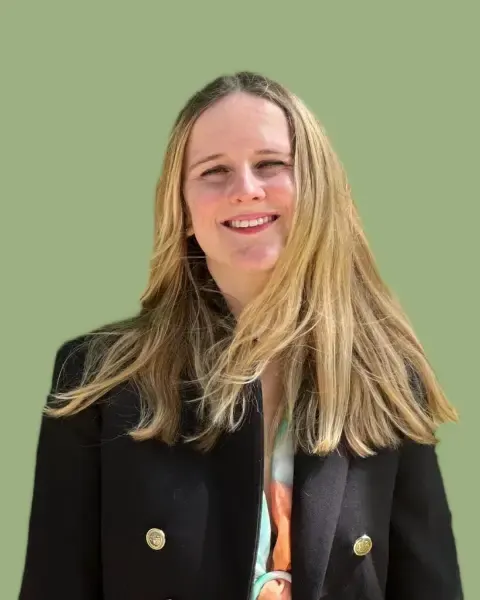 Portrait de Charlotte Deveugle, kinésithérapeute chez KineAthlea