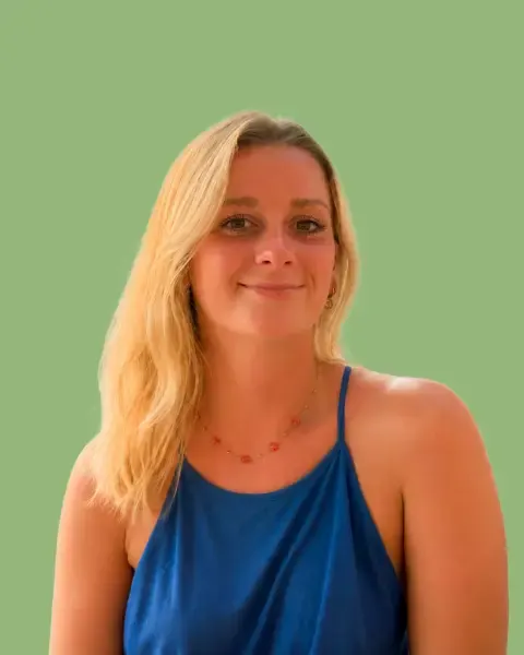 Portrait de Coline Glineur, kinésithérapeute chez KineAthlea